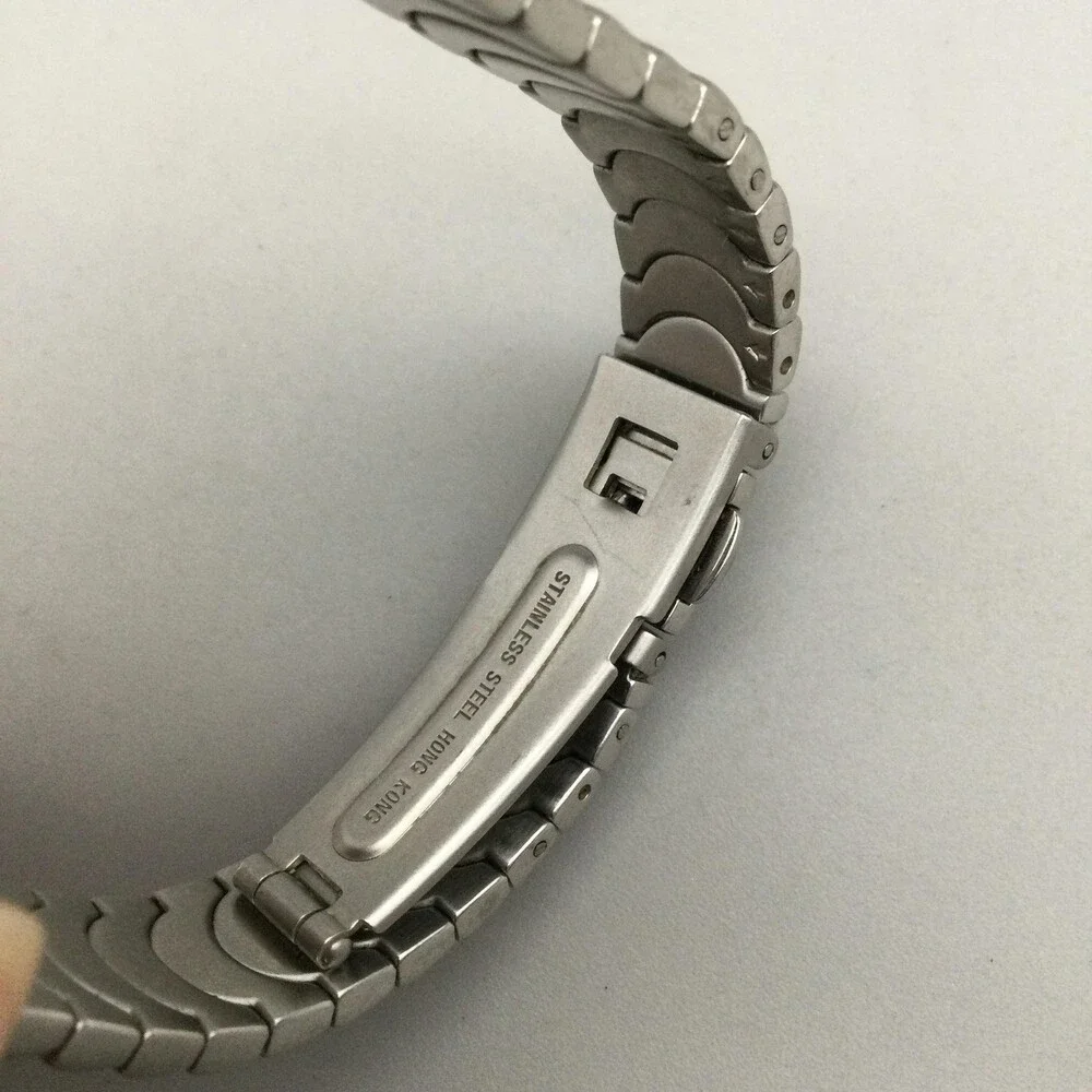 Kenneth Cole Womens Watch 24mm Gray Dial Stainless Date 50M New Battery 6